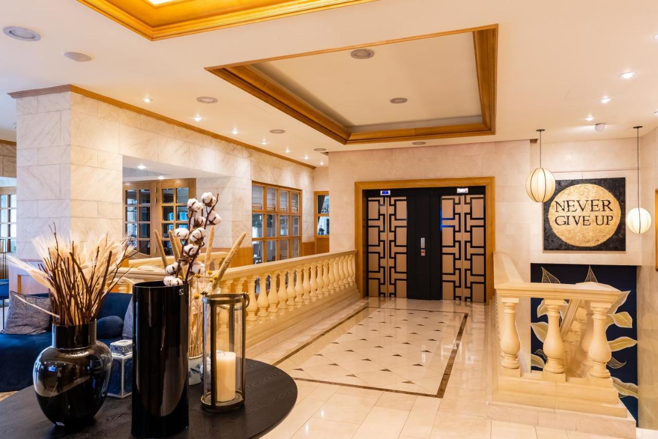 Le Châtelain Hotel 5*