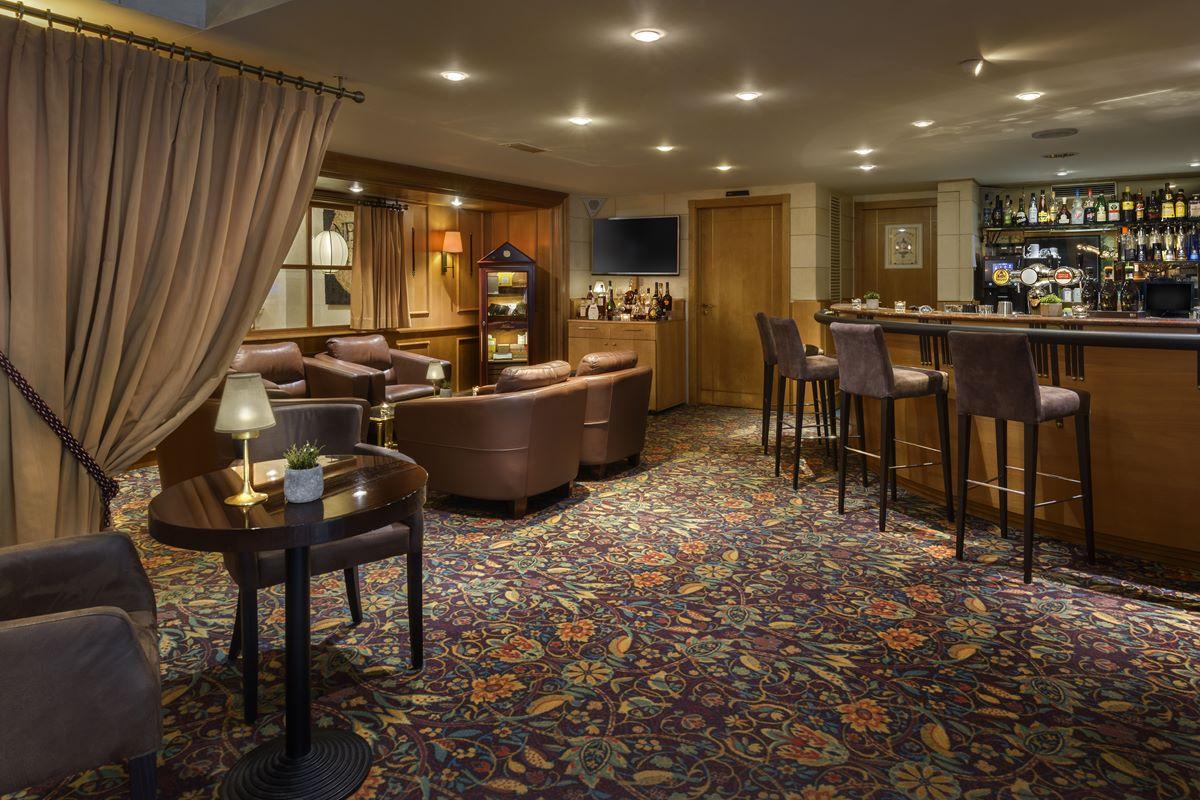 Le Châtelain Hotel 5*